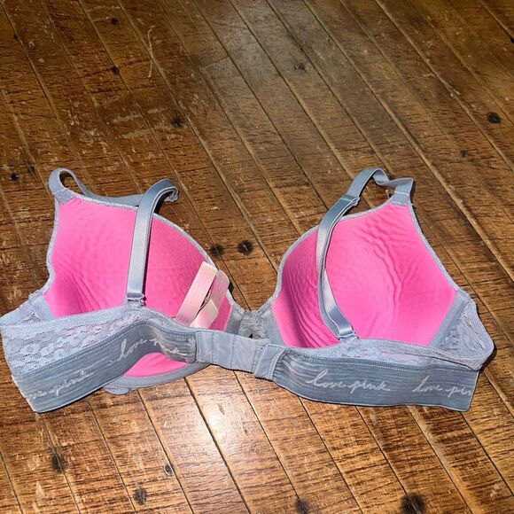 Victorias Secret Wear Everywhere t-shirt cheetah light blue 36C bra - Picture 2 of 3